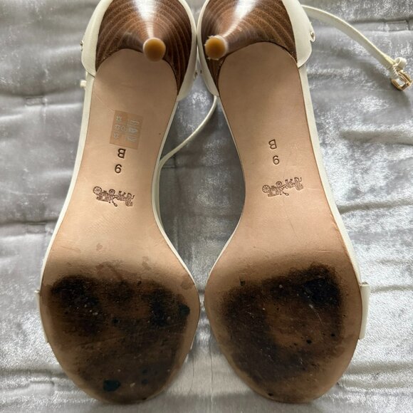 Coach Heels EUC - Picture 4 of 4